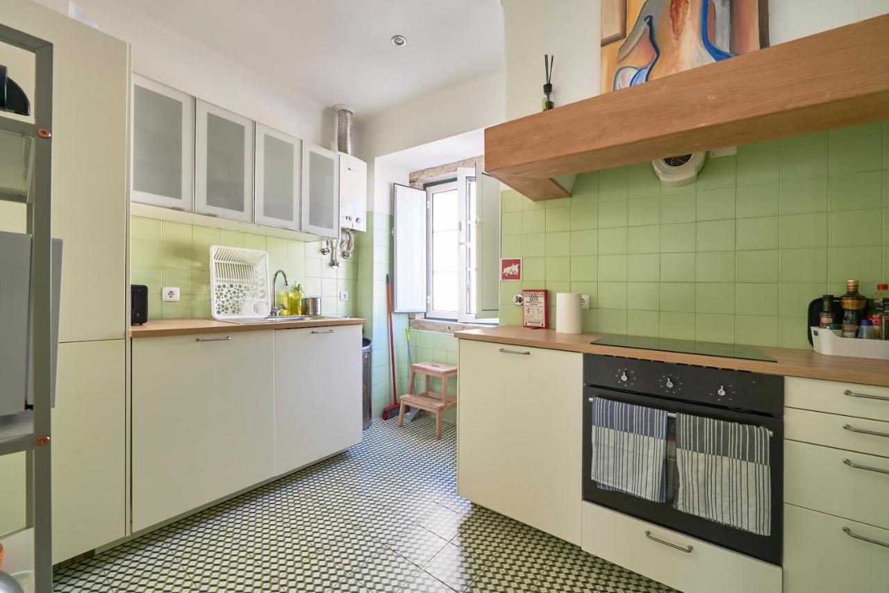 Elegant Riverview Apartment In Historical Lisboa Exterior foto