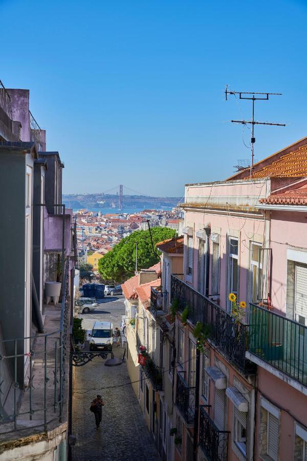 Elegant Riverview Apartment In Historical Lisboa Exterior foto